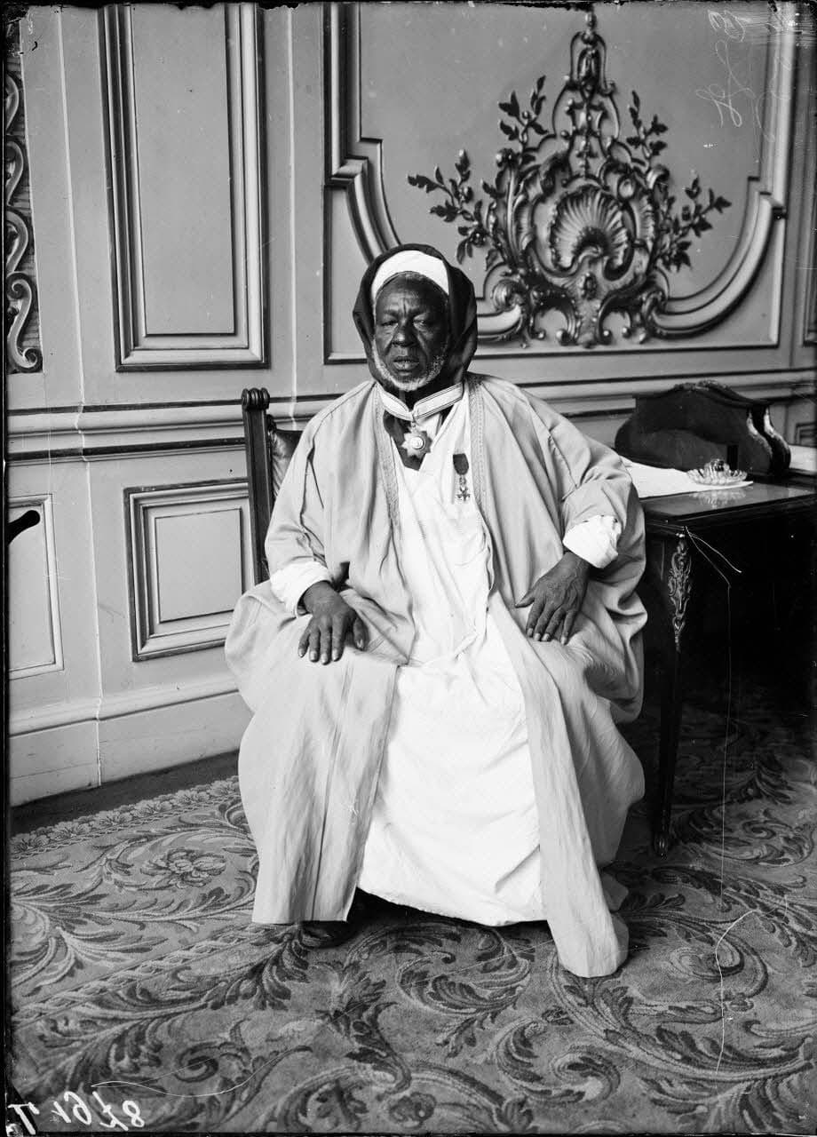 Photographies de l'érudit Sīdī Aḥmad Skiredj et des figures de la voie - Le juge ʿAbdul Kane