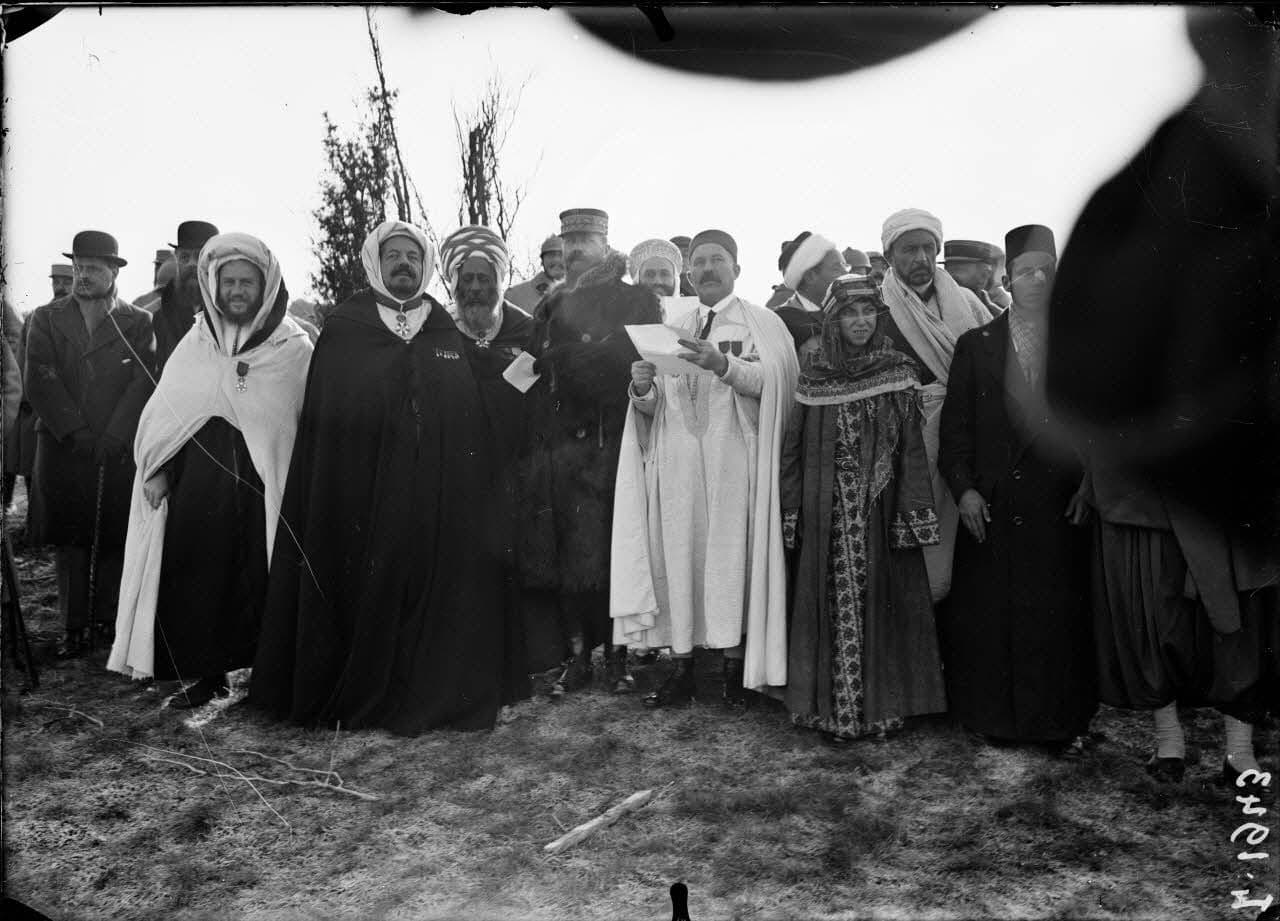 Photographies de l'érudit Sīdī Aḥmad Skiredj et des figures de la voie - Sīdī Aḥmad SKIREDJ à Mailly
