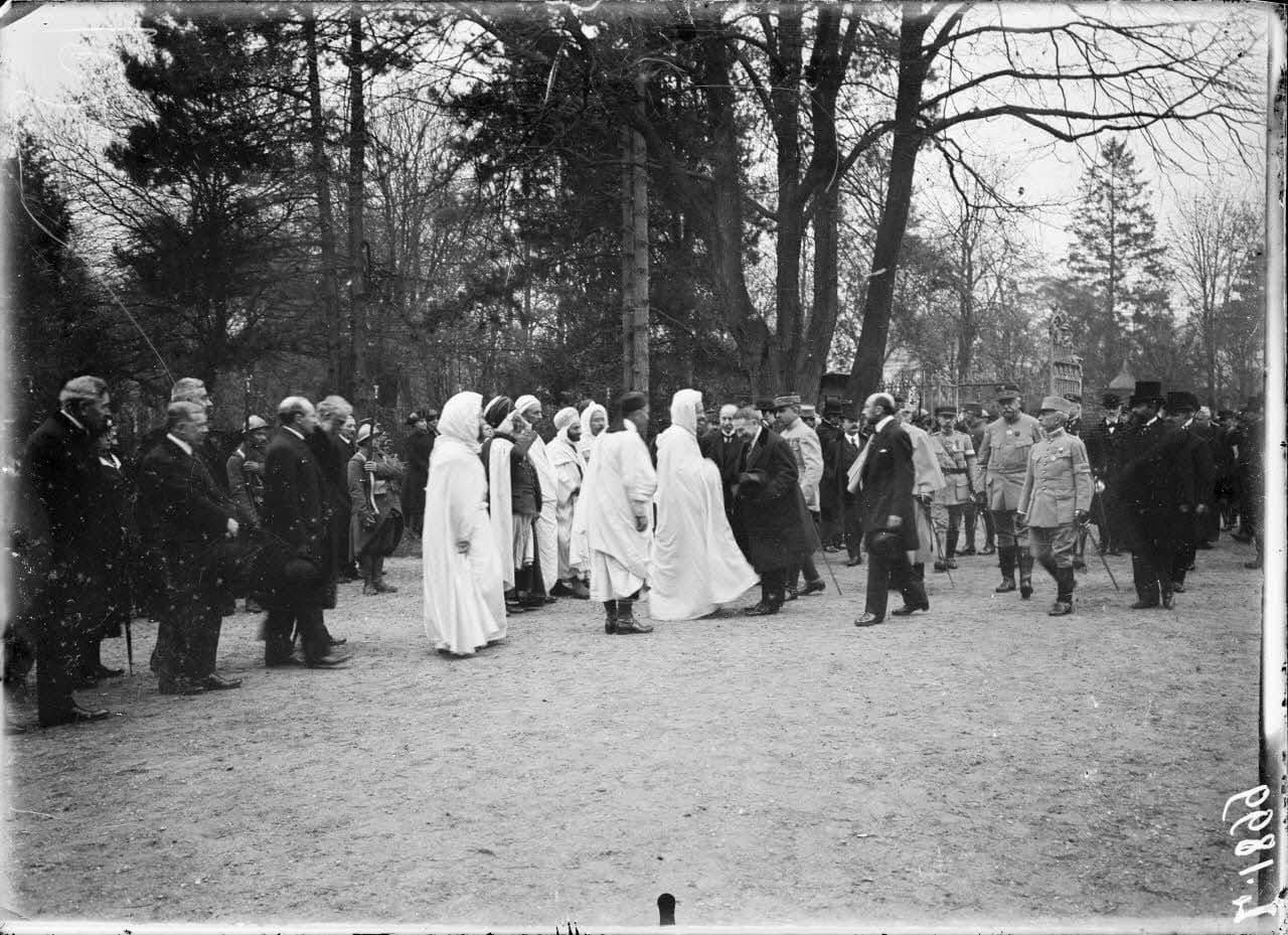Photographies de l'érudit Sīdī Aḥmad Skiredj et des figures de la voie - Sīdī Aḥmad SKIREDJ à Nogent