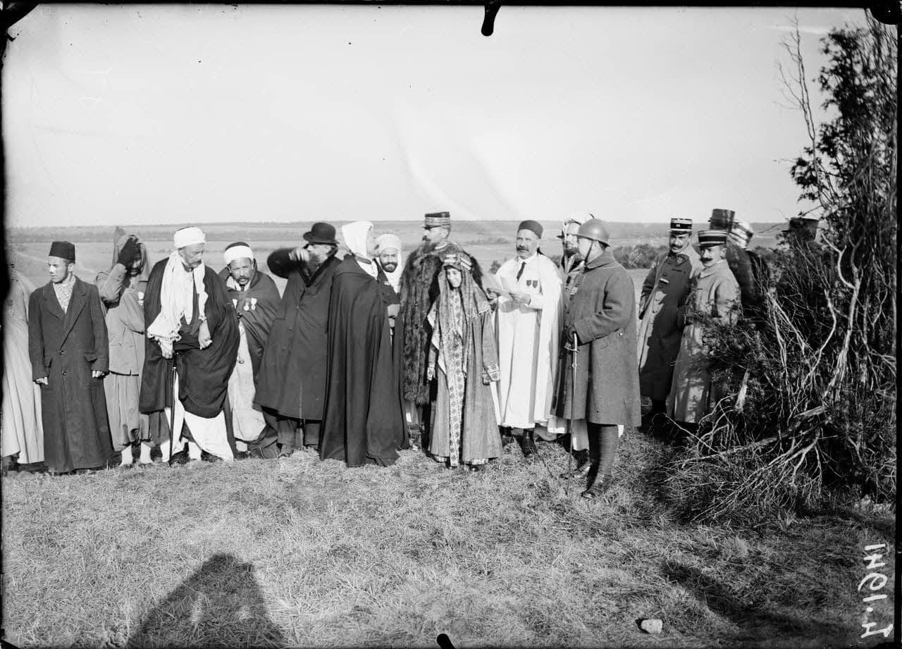 Photographies de l'érudit Sīdī Aḥmad Skiredj et des figures de la voie - Sīdī Aḥmad SKIREDJ à Mailly